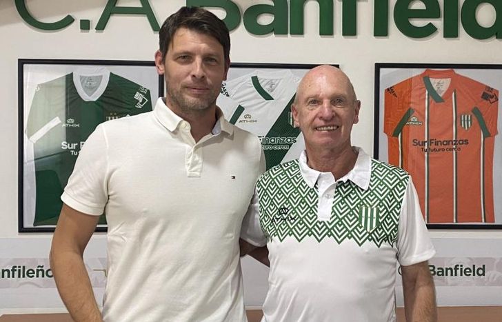 Efectos de la salida de Julio Falcioni: también se iría Roberto Battión