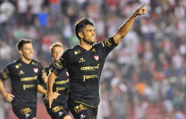 En la Gloria, con 17 goles, Magnín tuvo su mejor actuación.