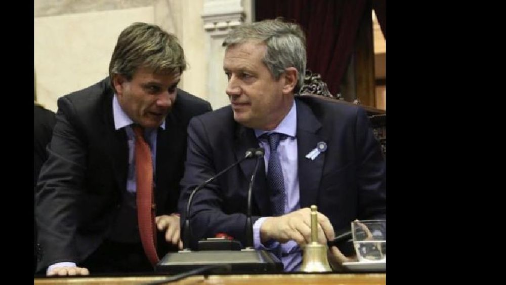Echaron a un chofer de la Cámara de Diputados acusado de vender drogas