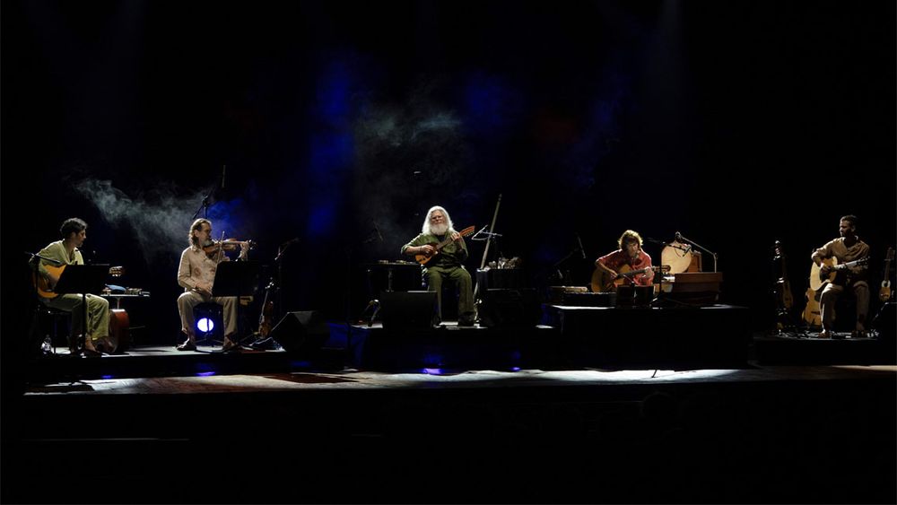 Gustavo Santaolalla, en banda.