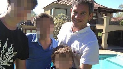 Diario La Unión | Ghisoni con sus tres hijos, años atrás.