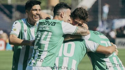 En la última fecha, Banfield le ganó por 2-1 a Independiente Rivadavia, en Mendoza. En la última fecha, Banfield le ganó por 2-1 a Independiente Rivadavia, en Mendoza.