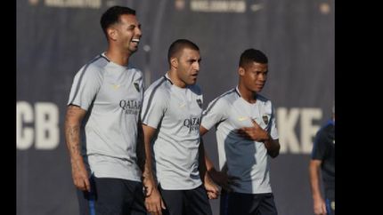 boca enfrenta a barcelona por el trofeo joan gamper