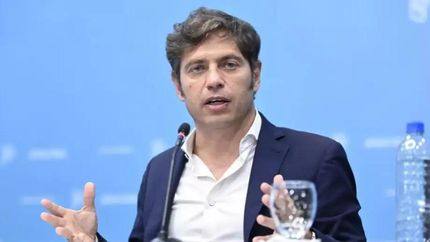 Axel Kicillof anunció que la provincia de Buenos Aires podría comprar parte de Aerolíneas Argentinas para evitar su privatización.