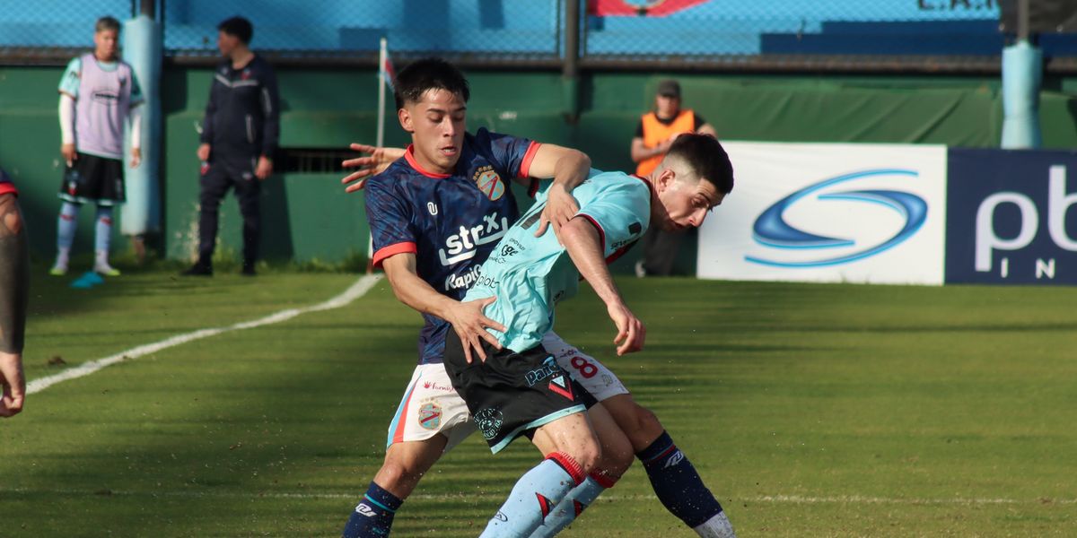 Brown de Adrogué sumó un buen punto en Sarandí.
