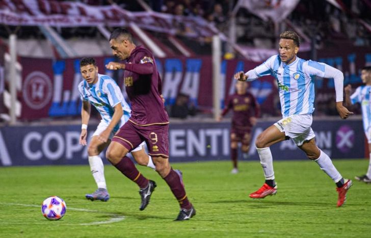 Sand a punto de definir para el tercer gol.