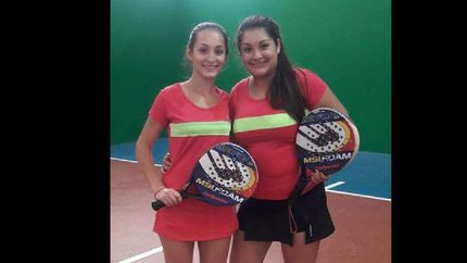 Micaela y Agustina, en el lugar donde se sienten más comodas.