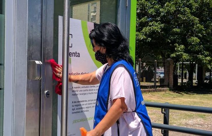 En en lugar hay limpieza y desinfección.