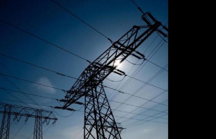 Las fábricas producen menos.