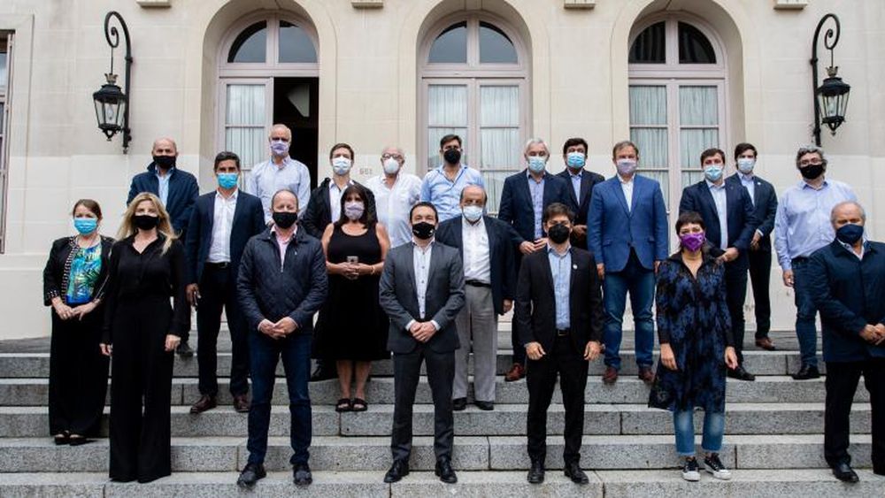 Los intendentes en la Casa de Gobierno de La Plata.