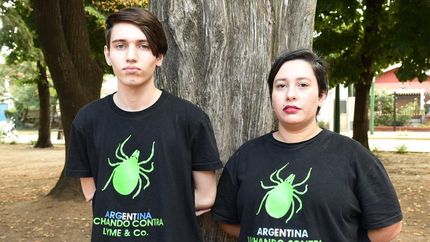 Anabel fue picada por una garrapata en 2014 y en 2020 fue diagnosticada con Lyme. Su hijo también padece la enfermedad.