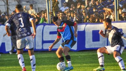 Brown de Adrogué ganó el último clásico ante San Martín de Burzaco. Brown de Adrogué ganó el último clásico ante San Martín de Burzaco.