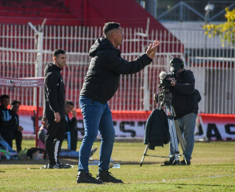 Leonardo Lemos apunta a un Los Andes competitivo.