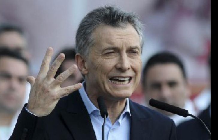 Macri dijo que vetó lo que denominó ley anti empleo