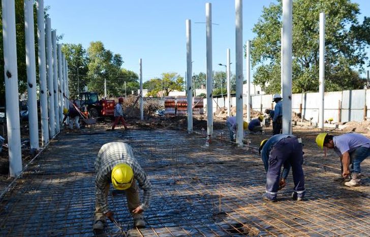 Avanzan los trabajos en el predio de 12 de Octubre y Las Heras.
