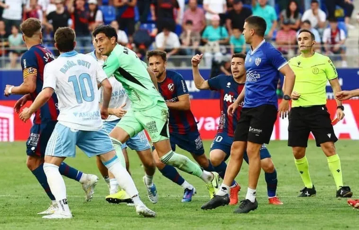 Esteban Andrada, el ex Lanús, podría recibir una sanción histórica en España.