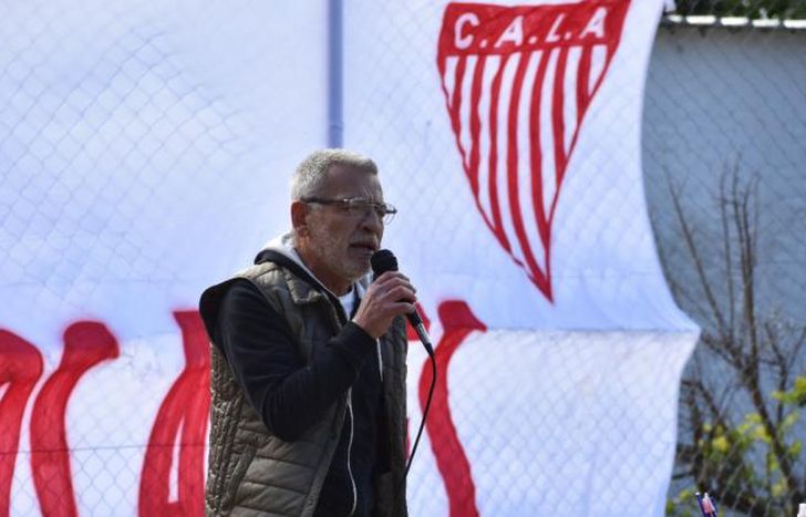 Víctor Grosi asumió un nuevo período como presidente.