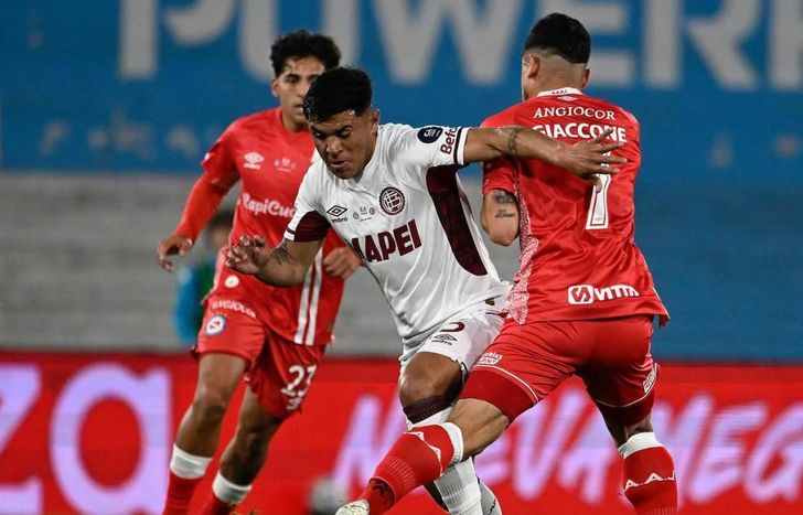 Aquino con la marca de Giaccone.