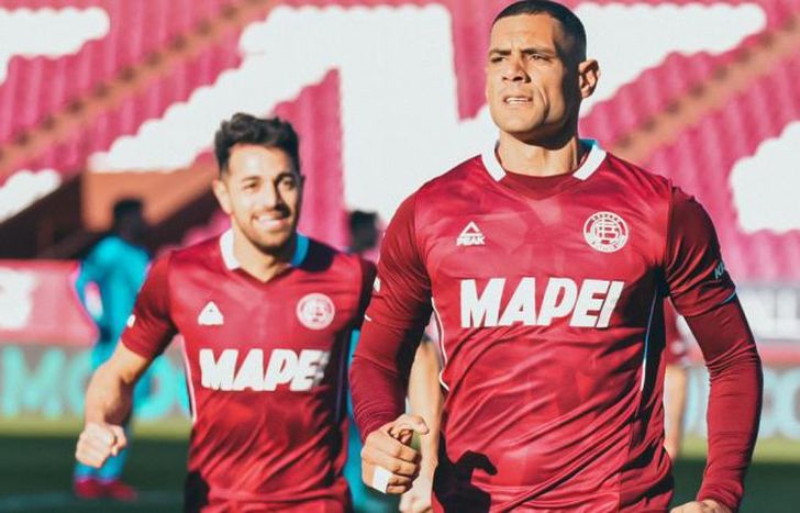 Un clásico Granate: Pepe, Laucha y los gritos de gol.
