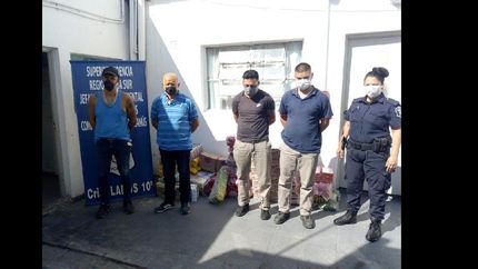 robaban alimentos a comedores escolares de lanus y los vendian en comercios de lomas de zamora