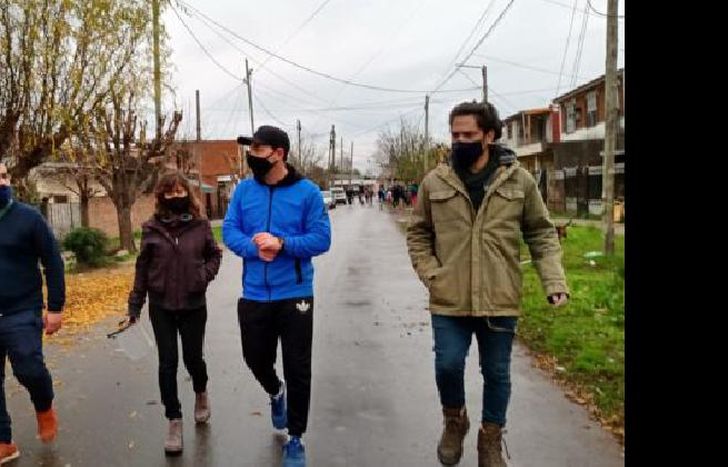la recorrida por el barrio antes de la jornada que se realizará este martes.