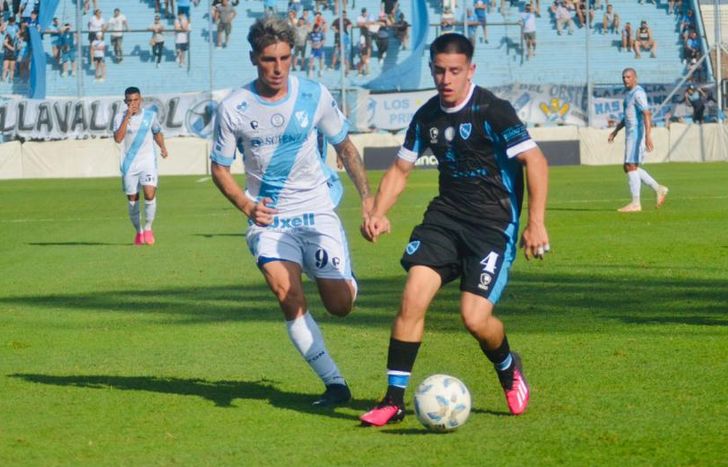 Krüger no pudo concretar en el arco rival.