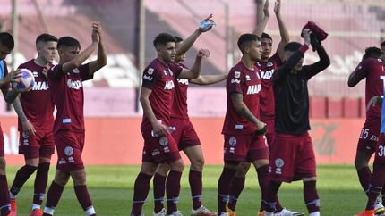 Otra vez Lanús se va feliz. Otra vez Lanús se va feliz.