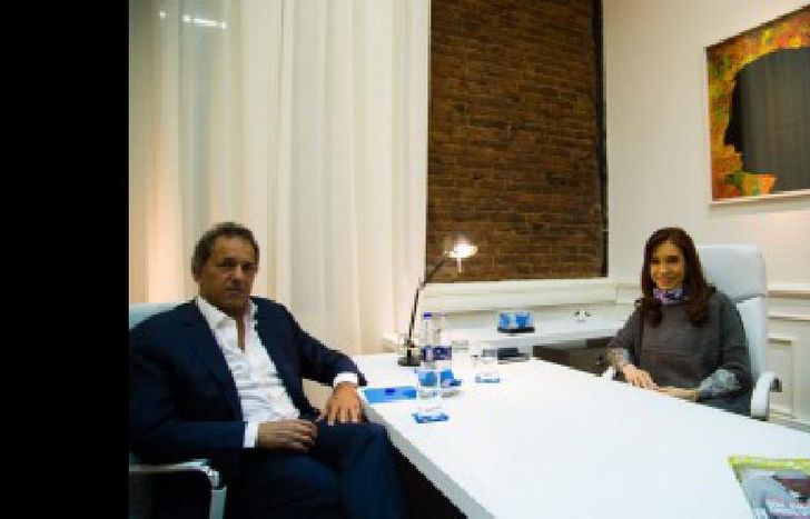 Se reunieron Cristina y Scioli y analizaron la caída del empleo y la producción