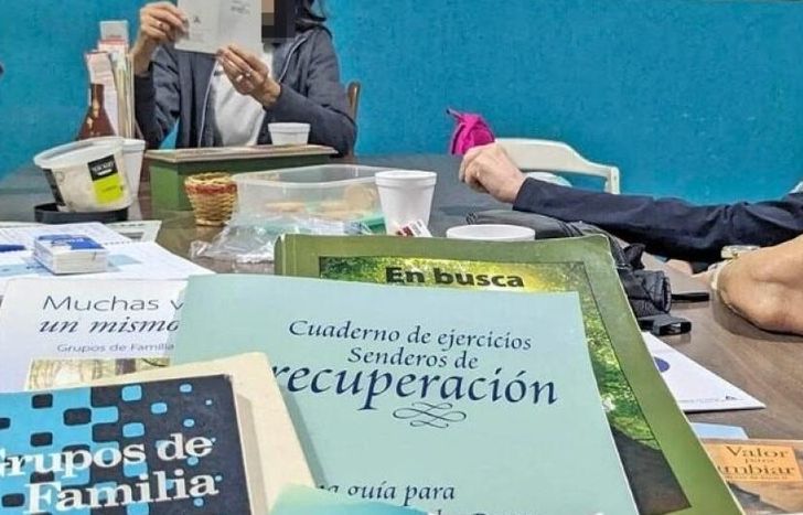 En Lomas, las reuniones son los primeros, terceros y quintos miércoles de cada mes, de 19 a 21 en la Catedral.