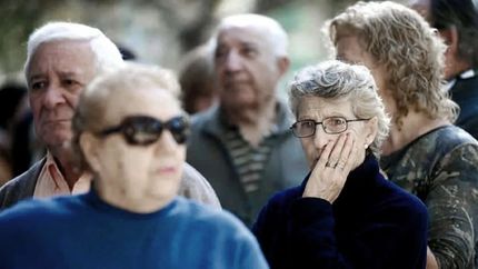 Javier Milei les aumentará $9 mil a los jubilados desde enero.