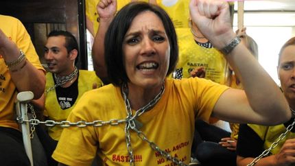 Andrea Vázquez, exesposa de Pablo Ghisoni, fue denunciada por asociación ilícita y falso testimonio.