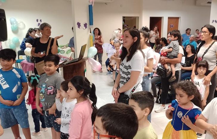 Todos los años se realiza este festejo en el hospital y mañana la temática será de superhéroes.