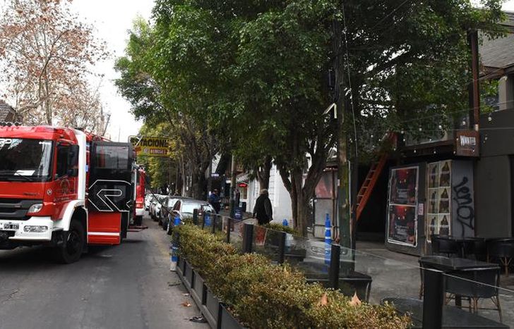 Trabajan los Bomberos de Lomas en el lugar.
