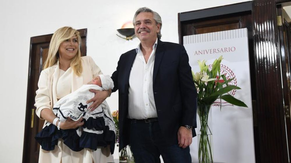 Fabiola Yáñez y Alberto Fernández presentaron a Francisco.