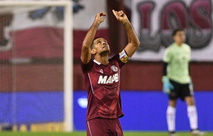 Vigente, José Sand es el actual goleador de Lanús en la Copa.