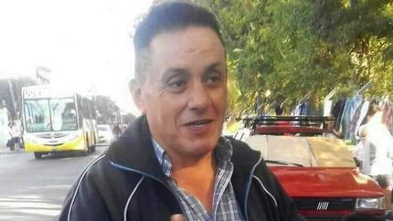 Tiene 62 años. Tiene 62 años.