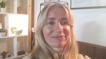 Lorena decidió ser solidaria y poner a disposición su profesión.