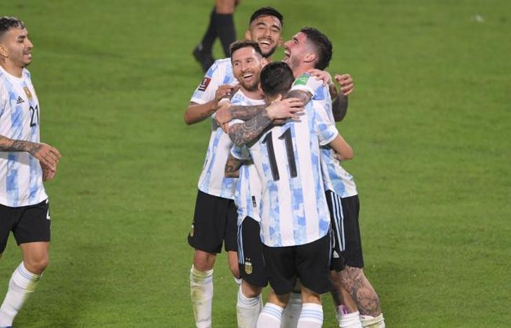 La Selección sonríe y celebra una nueva victoria.