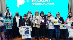 Los familiares de las víctimas al frente de la campaña para concientizar.