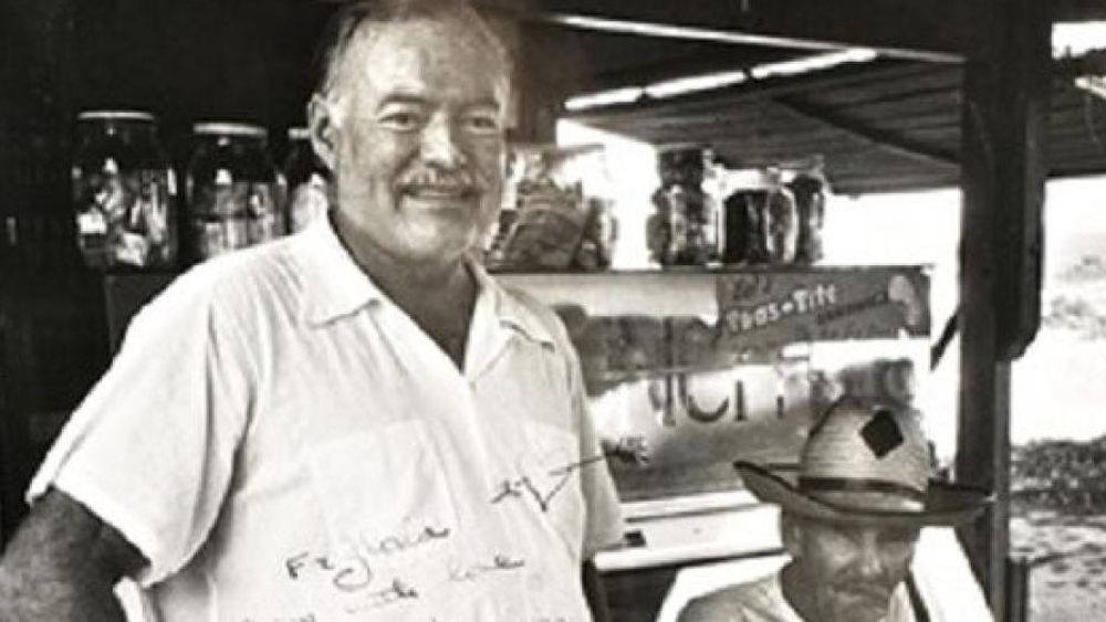 El autor y su amigo pescador.