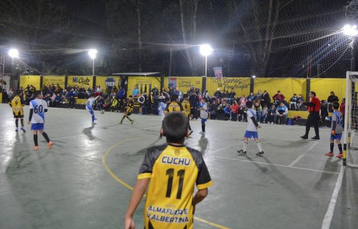 Las LED consumen hasta 50% menos de energía y tienen más de 100 mil horas de vida útil.