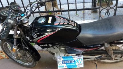 un vecino se resistio a un robo a los golpes: detuvieron al motochorro