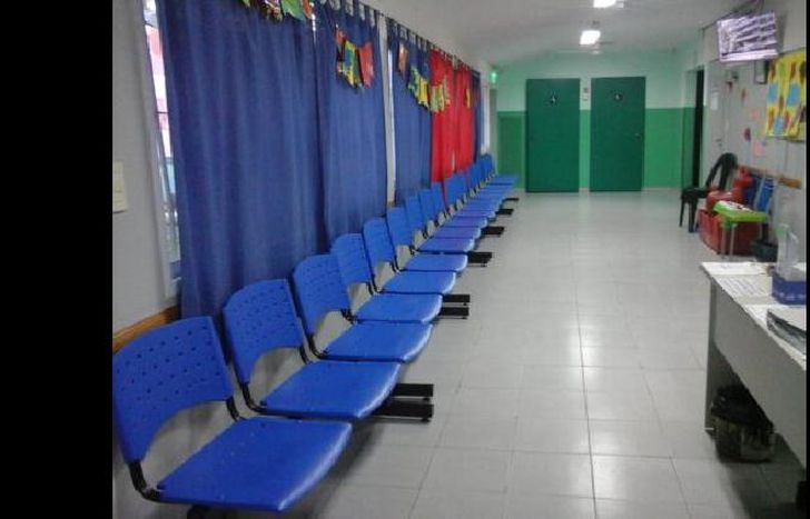 el espacio ubicado en llavallol continúa vacío, pero a la espera de recibir a sus pacientes.