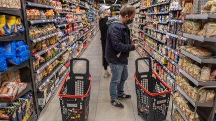 La suba de alimentos afecta a las familias vulnerables.