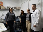 Se realizaron diversos estudios, incluyendo Exámenes mamarios, tomas de Papanicolau (PAP), colposcopías, Ecografías ginecológicas y Mamografías en el Hospital Alende.