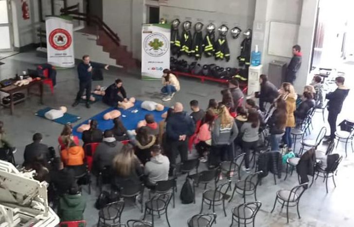 Adelantaron que realizarán una capacitación cada mes.