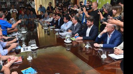 Primera reunión paritaria del año.