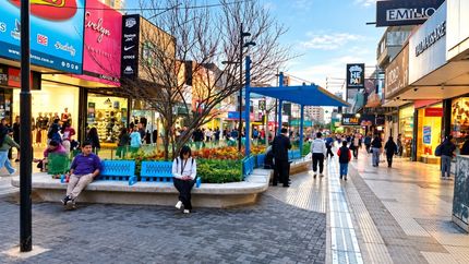 La peatonal tiene nuevos asientos, canteros y&nbsp; pérgolas.