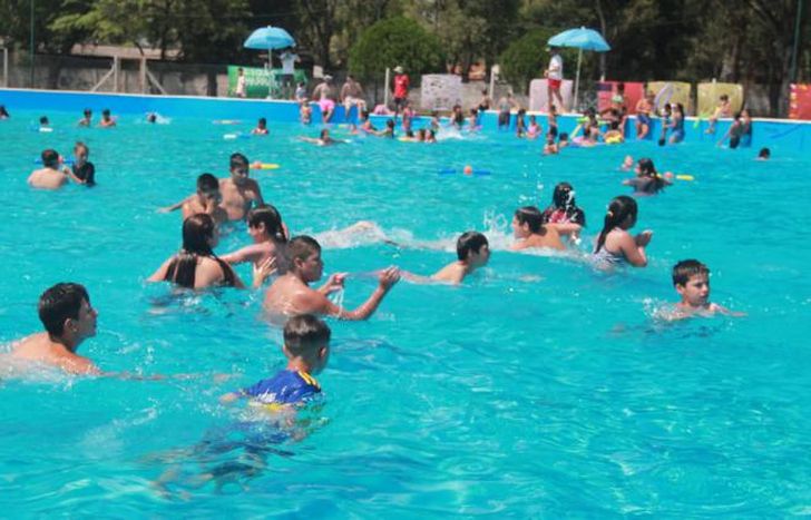 La pileta, centro de atracción para los más pequeños.