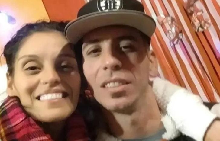 Ariel junto a su hermana Yanina.